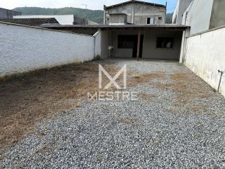 02 Casas à Venda à 950 metros da Praia em Porto Belo SC!