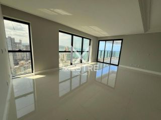 Apartamento quadra mar + 04 suítes + Meia Praia | Ref. 162526 + Vista mar por R$ 6.500.000,00