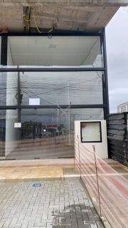 SALA COMERCIAL DE 133M² FRENTE A AVENIDA PRINCIPAL NO PEREQUÊ - REF162953