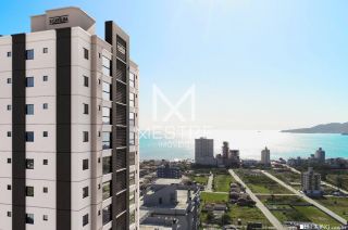 APARTAMENTO DE 2 SUÍTES PRÓXIMO À MEIA PRAIA SC!