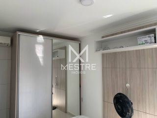 SOBRADO DE ESQUINA PRÓXIMO DA PRAIA EM BALNEARIO PEREQUÊ