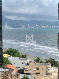 APARTAMENTO DE 3 SUÍTES, 2 VAGAS - PRONTO À 100M DO MAR!