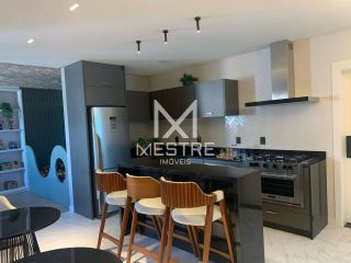 APARTAMENTO DE 3 SUÍTES, 2 VAGAS - PRONTO À 100M DO MAR!