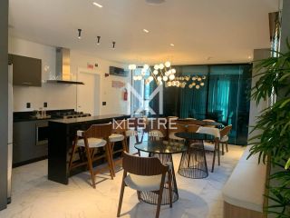 APARTAMENTO DE 3 SUÍTES, 2 VAGAS - PRONTO À 100M DO MAR!