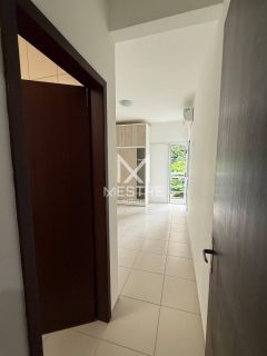 CASA À VENDA NO CORAÇÃO DA MEIA PRAIA