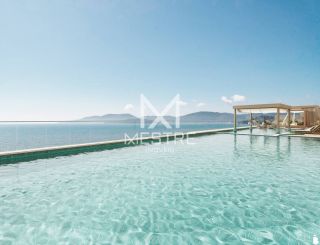 APARTAMENTO PRÓXIMO AO MAR, 2 SUÍTES, 2 VAGAS À VENDA EM BALNEÁRIO PEREQUÊ SC! REF: 181395