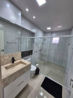 APARTAMENTO DIFERENCIADO COM 03 SUÍTES PARA LOCAÇÃO ANUAL NO ED. GÊNOVA