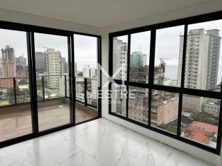 COBERTURA NOVA, 3 SUÍTES, 4 VAGAS PRÓXIMA DO MAR!