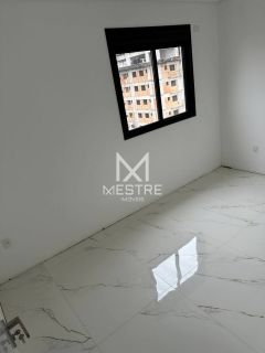 COBERTURA NOVA, 3 SUÍTES, 4 VAGAS PRÓXIMA DO MAR!