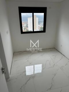 COBERTURA NOVA, 3 SUÍTES, 4 VAGAS PRÓXIMA DO MAR!