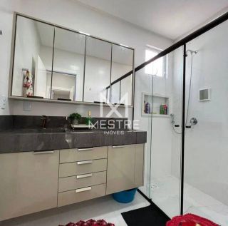 Apartamento totalmente mobiliado + 04 suítes + Meia Praia | Ref. 167104 + Pronto para morar por R$ 2.690.000,00