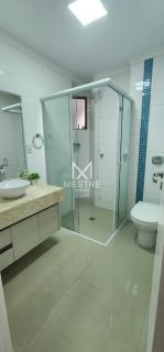 APARTAMENTO À VENDA NA MEIA PRAIA