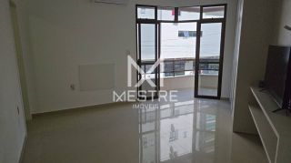 APARTAMENTO À VENDA NA MEIA PRAIA