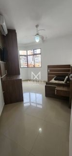 APARTAMENTO À VENDA NA MEIA PRAIA