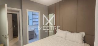 APARTAMENTO FINAMENTE MOBILIADO À VENDA NA MEIA PRAIA