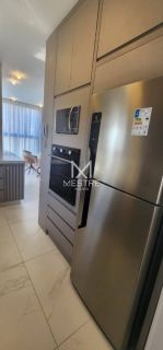 APARTAMENTO FINAMENTE MOBILIADO À VENDA NA MEIA PRAIA