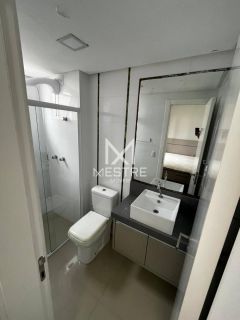 APARTAMENTO COM 02 SUÍTES À VENDA NA MEIA PRAIA