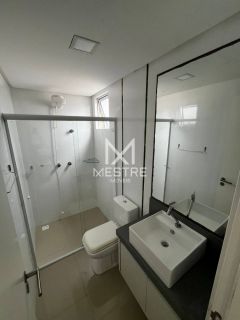 APARTAMENTO COM 02 SUÍTES À VENDA NA MEIA PRAIA
