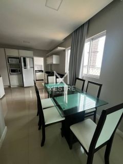 APARTAMENTO COM 02 SUÍTES À VENDA NA MEIA PRAIA