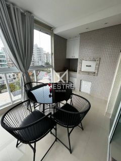 APARTAMENTO COM 02 SUÍTES À VENDA NA MEIA PRAIA