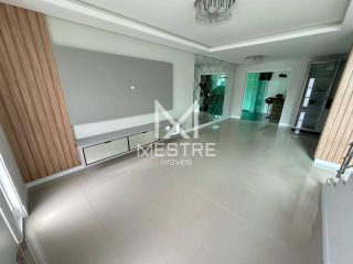CASA ALTO PADRÃO EM CONDOMÍNIO À VENDA
