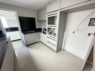 CASA ALTO PADRÃO EM CONDOMÍNIO À VENDA