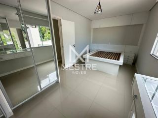 CASA ALTO PADRÃO EM CONDOMÍNIO À VENDA