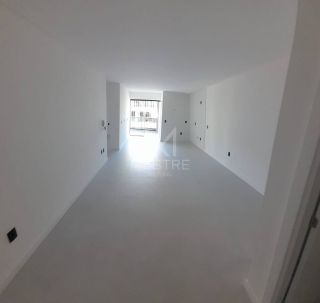 APARTAMENTO DE 2 SUÍTES, 2 VAGAS À POUCOS METROS DA PRAIA! REF.: 170622