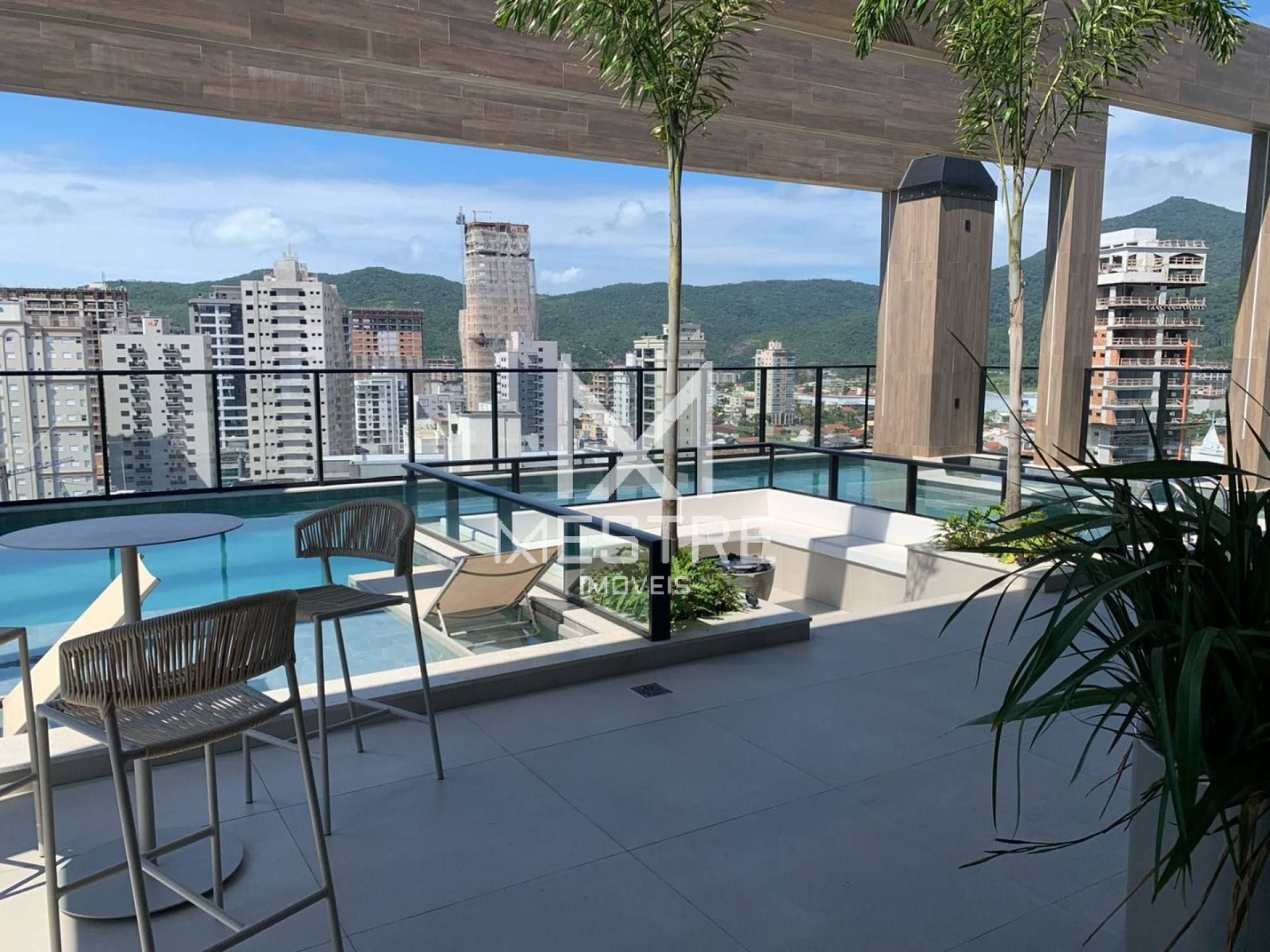 APARTAMENTO PRONTO PARA MORAR COM VISTA MAR!