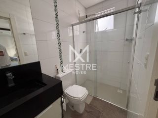 APARTAMENTO MOBILIADO À VENDA NO CORAÇÃO DA MEIA PRAIA