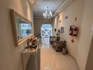 APARTAMENTO MOBILIADO À VENDA NO CORAÇÃO DA MEIA PRAIA