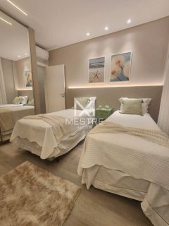 APARTAMENTO QUADRA MAR FINAMENTE MOBILIADO À VENDA NA MEIA PRAIA