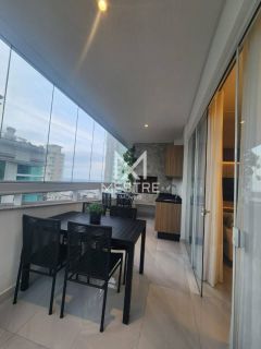 APARTAMENTO FINAMENTE MOBILIADO NA QUADRA DO MAR