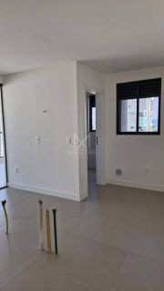 APARTAMENTO COM 03 SUÍTES NO ED. LA PASIONE À VENDA NA MEIA PRAIA