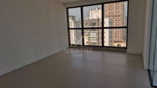 APARTAMENTO COM 03 SUÍTES NO ED. LA PASIONE À VENDA NA MEIA PRAIA
