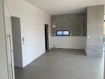 IMÓVEL PRONTO PARA MORAR EM BALNEÁRIO PEREQUÊ - SC!