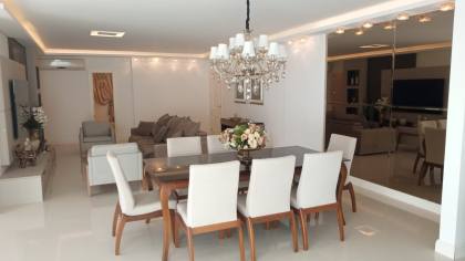 LINDO APARTAMENTO, FINAMENTE MOBILIADO À 137M DA PRAIA EM ITAPEMA SC!