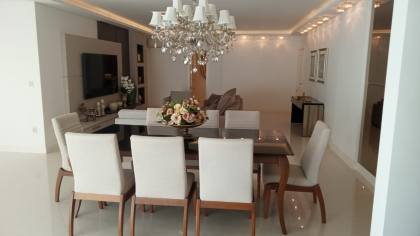 LINDO APARTAMENTO, FINAMENTE MOBILIADO À 137M DA PRAIA EM ITAPEMA SC!