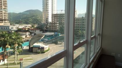 LINDO APARTAMENTO, FINAMENTE MOBILIADO À 137M DA PRAIA EM ITAPEMA SC!