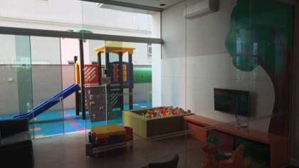 LINDO APARTAMENTO, FINAMENTE MOBILIADO À 137M DA PRAIA EM ITAPEMA SC!