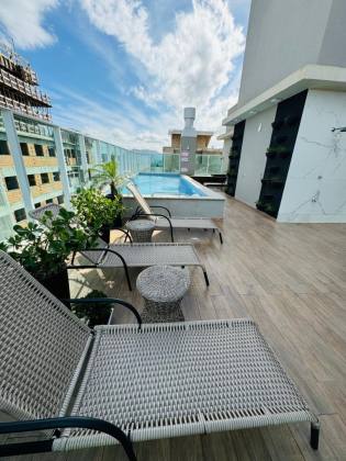 APARTAMENTO DE 2 SUÍTES COM VISTA PARA O MAR NO BAIRRO MORRETES EM ITAPEMA SC!