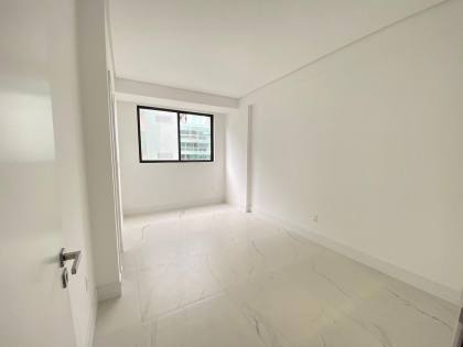 APARTAMENTO NOVO QUADRA  MAR NA MEIA PRAIA - ITAPEMA SC!