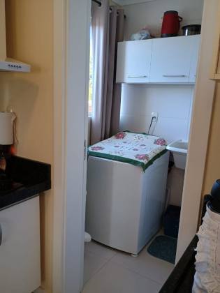 APARTAMENTO AMPLO COM SACADA E CHURRASQUEIRA PRÓXIMO DA PRAIA!