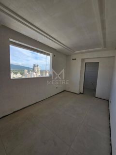 APARTAMENTO EM ÓTIMA LOCALIZAÇÃO NA MEIA PRAIA, ITAPEMA/SC!