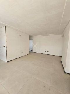 APARTAMENTO EM ÓTIMA LOCALIZAÇÃO NA MEIA PRAIA, ITAPEMA/SC!