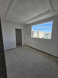 APARTAMENTO EM ÓTIMA LOCALIZAÇÃO NA MEIA PRAIA, ITAPEMA/SC!