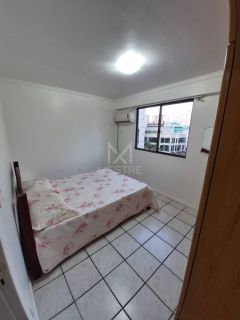 LOCAÇÃO ANUAL COM 02 DORMITÓRIOS NO ED. JOSIANE NA MEIA PRAIA