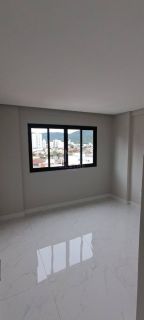 APARTAMENTO DE 2 SUÍTES À 250M DA PRAIA DE BALNEÁRIO PEREQUÊ SC!