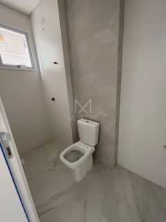 APARTAMENTO COM 03 SUÍTES PÉ NA  AREIA LOCALIZADO NO CENTROO DE ITAPEMA-SC