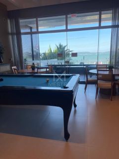 APARTAMENTO COM 03 SUÍTES PÉ NA  AREIA LOCALIZADO NO CENTROO DE ITAPEMA-SC